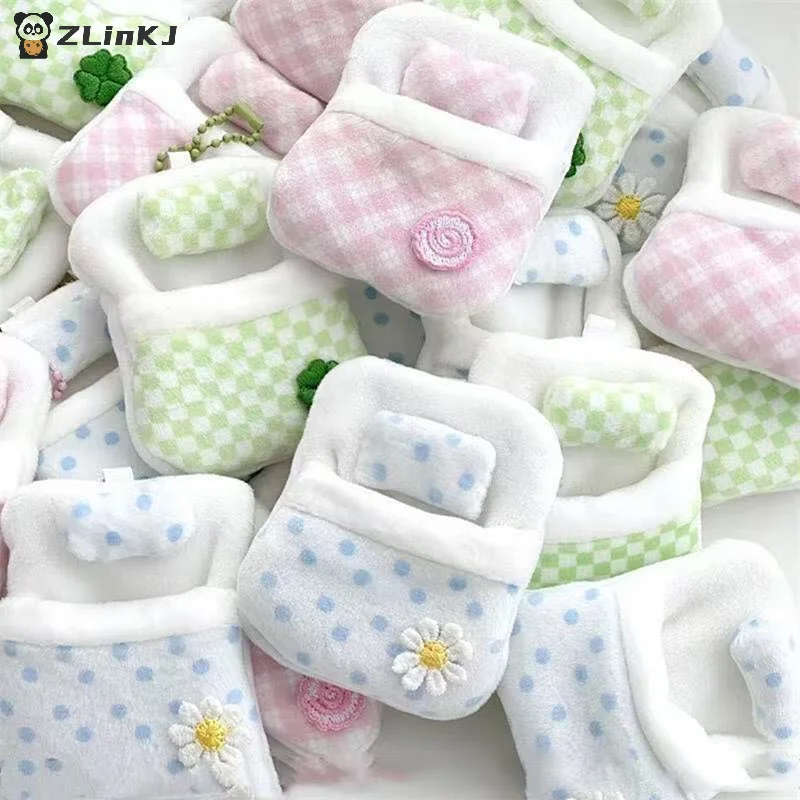 Cute plush four-leaf clover do - Home Textile 评论和价格